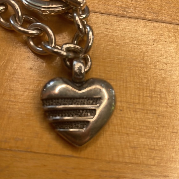 Authentic LAGOS Sterling Link Toggle Bracelet With Heart Charm - Picture 9 of 9